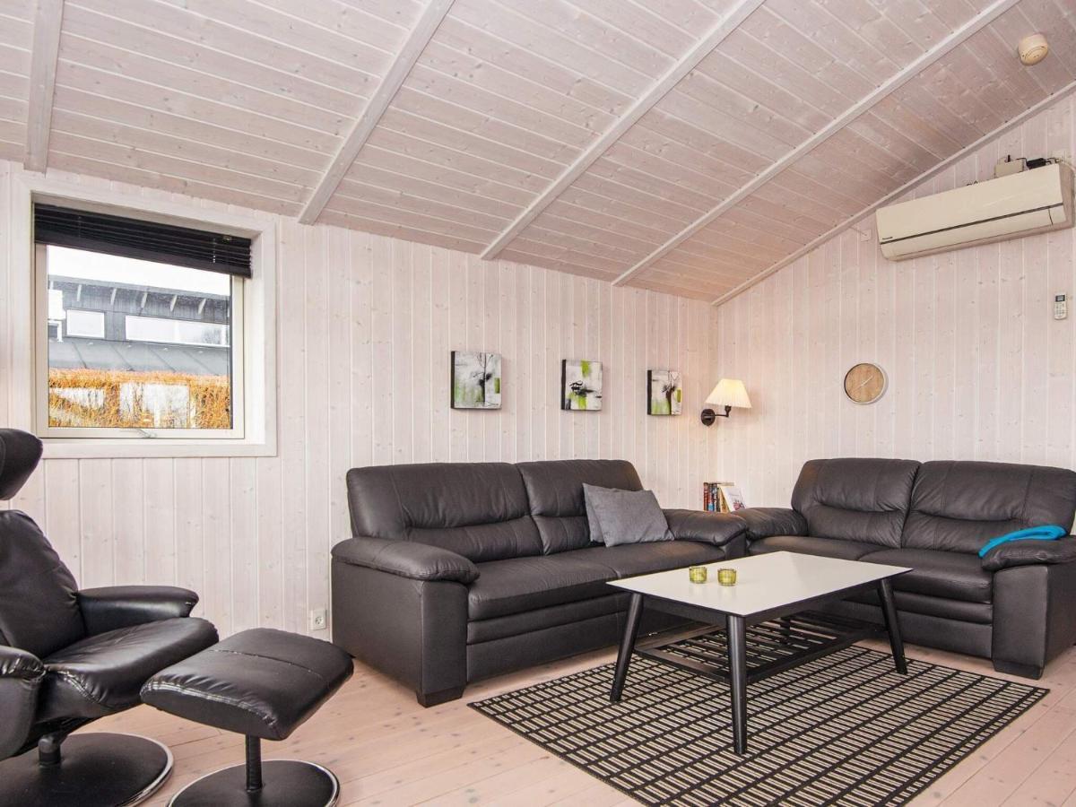 Three-Bedroom Holiday Home In Juelsminde 18 Sonderby  المظهر الخارجي الصورة